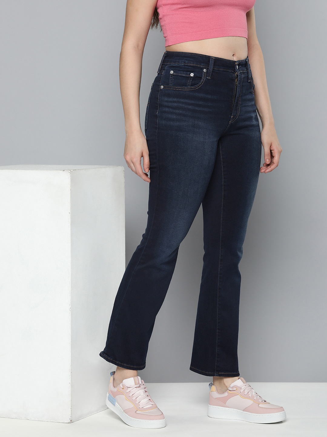 

Levis Women Bootcut High-Rise Heavy Fade Stretchable Jeans, Blue