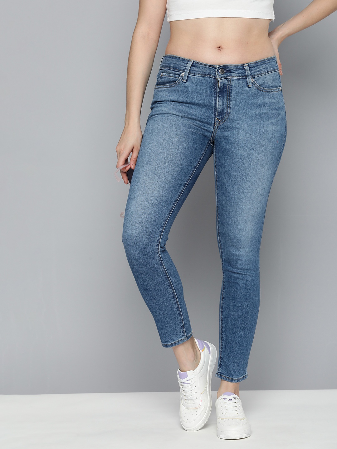 

Levis Women 711 Skinny Fit Heavy Fade Stretchable Jeans, Blue