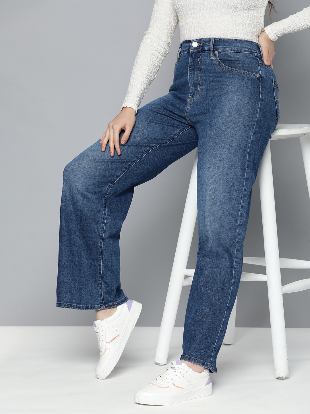 

Levis Women Wide Leg High-Rise Light Fade Stretchable Jeans, Blue