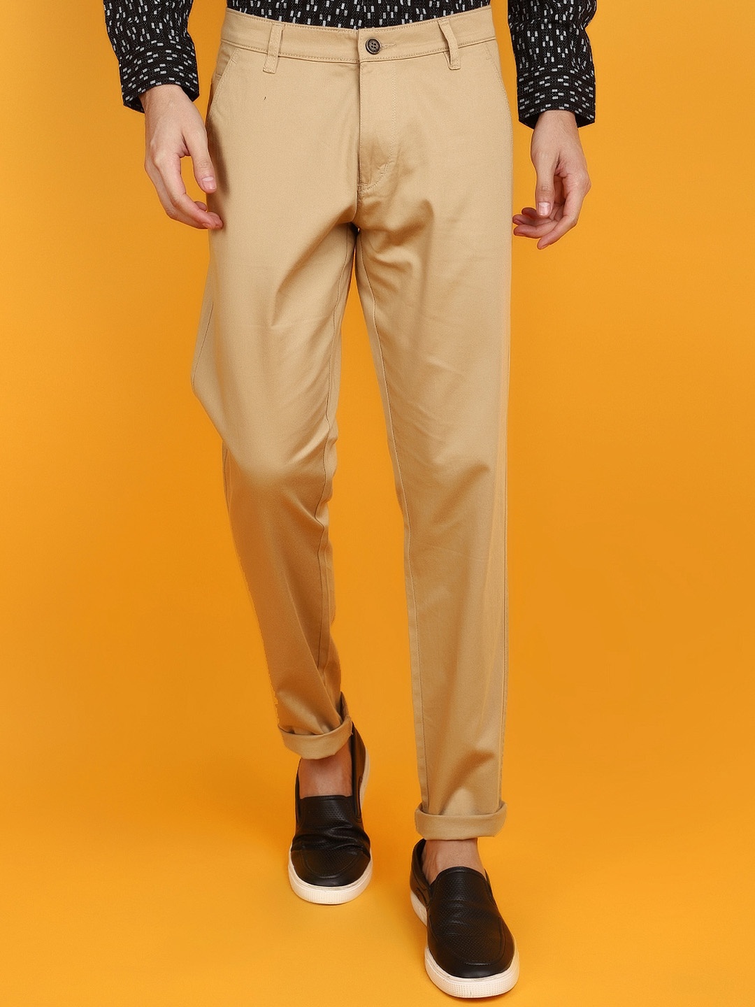 

V-Mart Men Regular Fit Mid-Rise Cotton Trousers, Khaki
