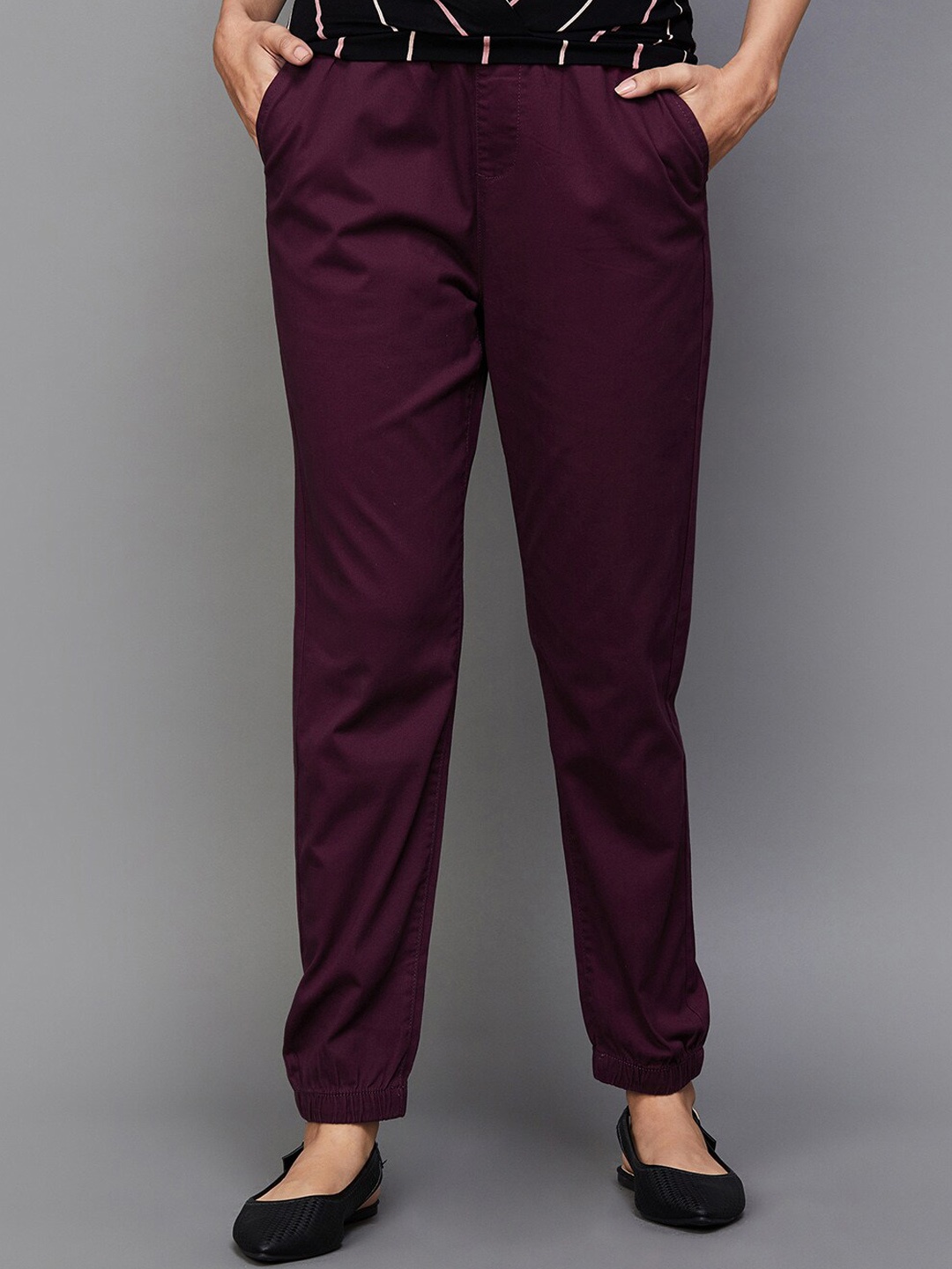 

CODE by Lifestyle Women Mid-Rise Cotton Joggers, Purple