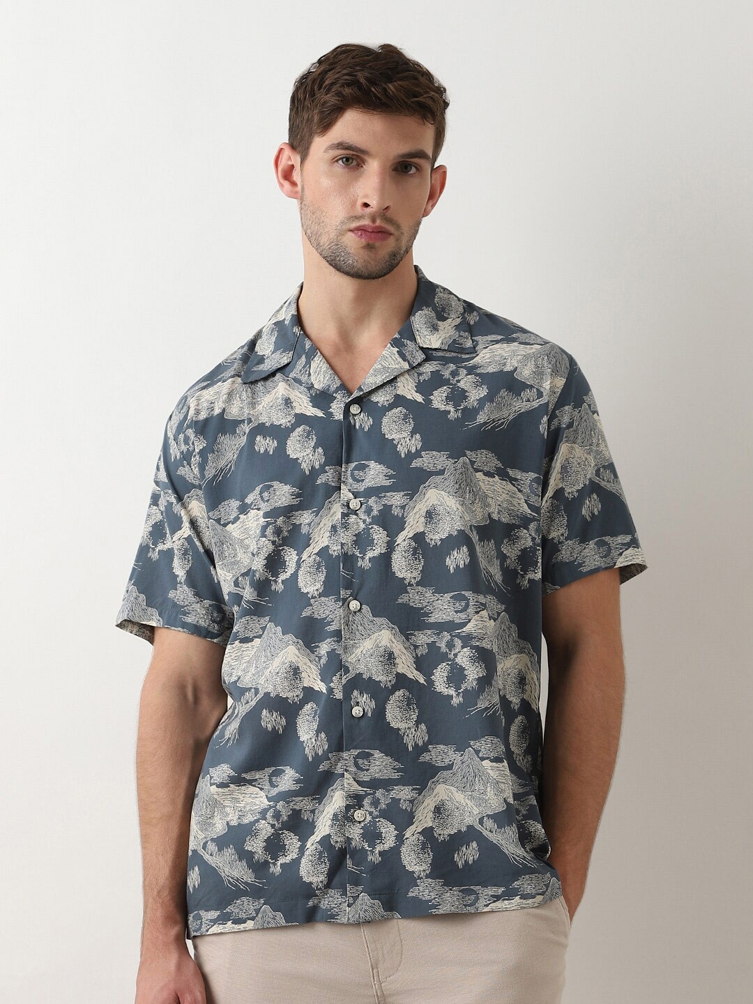 

SELECTED Floral Printed Opaque Cuban Collar Cotton Casual Shirt, Grey