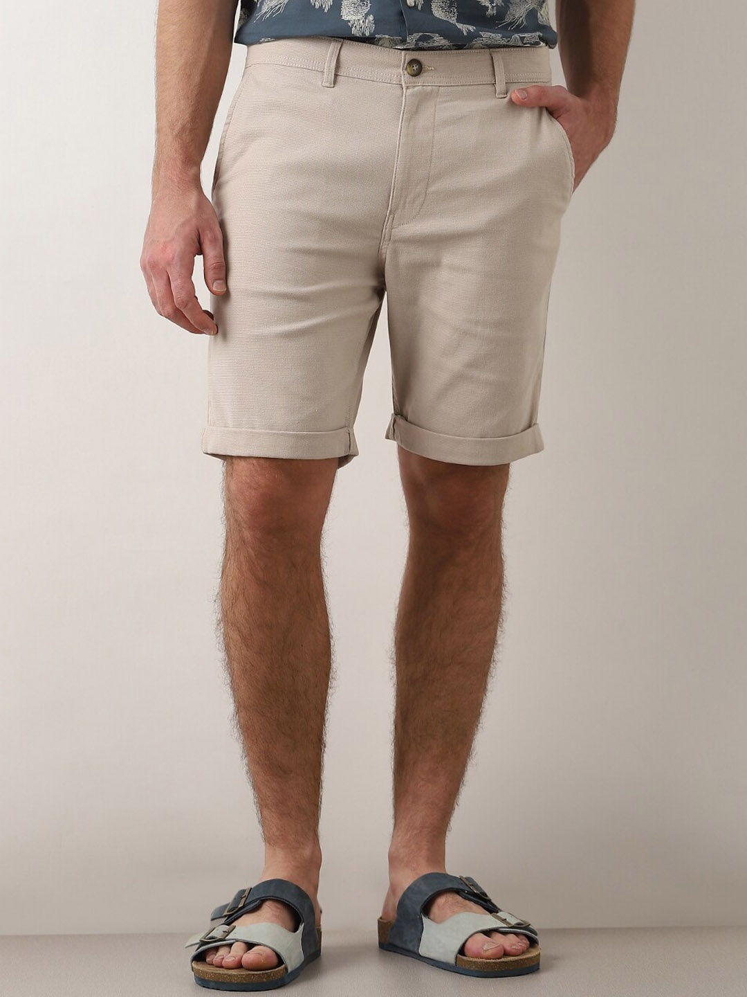 

SELECTED Men Mid Rise Cotton Shorts, Beige