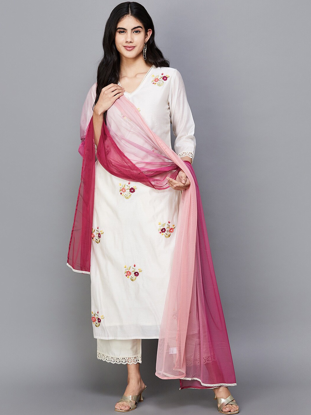 

Melange by Lifestyle Floral Embroidered Straight Kurta With Trousers & Dupatta, Off white