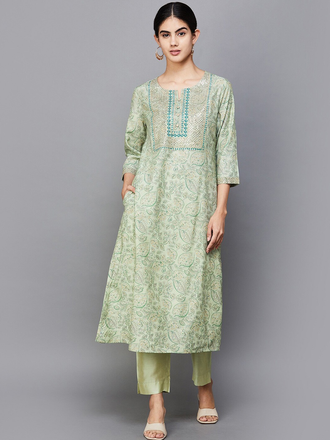 

Melange by Lifestyle Ethnic Motifs Printed Thread Work Sequined Straight Kurta, Green