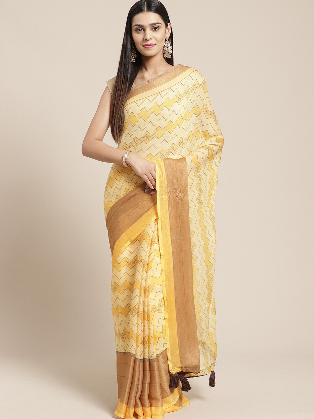 

HRITIKA Geometric Printed Saree, Yellow