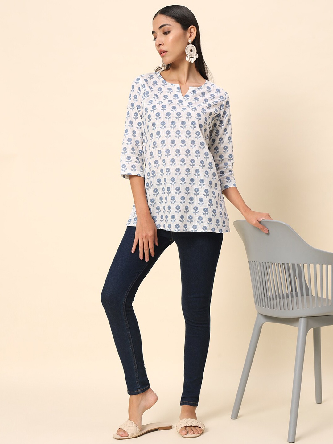 

HERE&NOW Ethnic Motifs Printed Pure Cotton Kurti, White