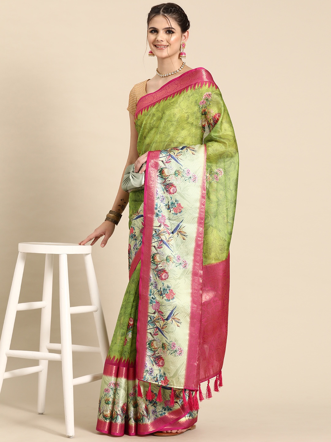 

Silk Land Floral Kanjeevaram Art Silk Digital Print Saree, Green