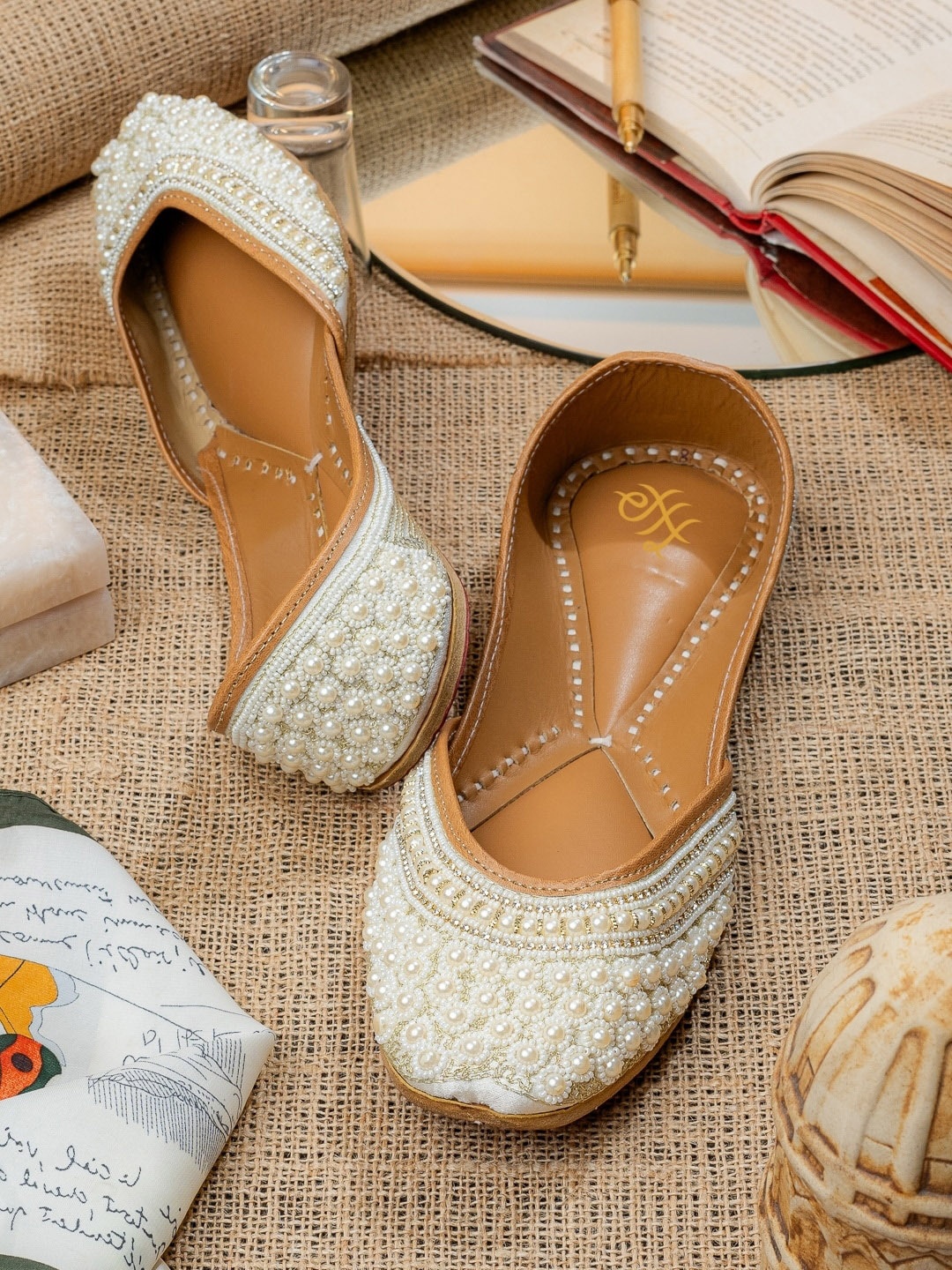 

House of Pataudi Embellished Square Toe Velvet Majoris, White