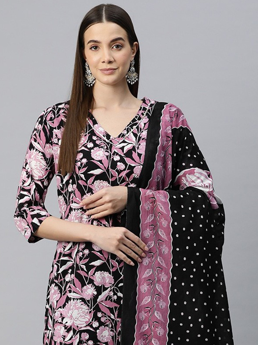 

Readiprint Fashions Women Floral Printed Regular Sequinned Pure Cotton Kurta with Trousers & With Dupatta, Black