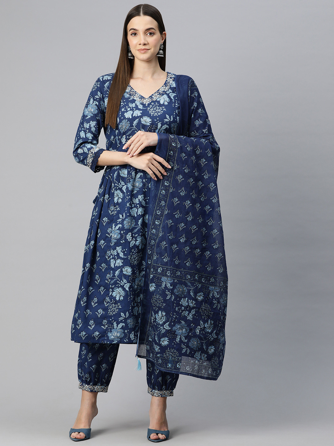 

Readiprint Fashions Floral Printed Zari Pure Cotton Kurta with Salwar & Dupatta, Navy blue
