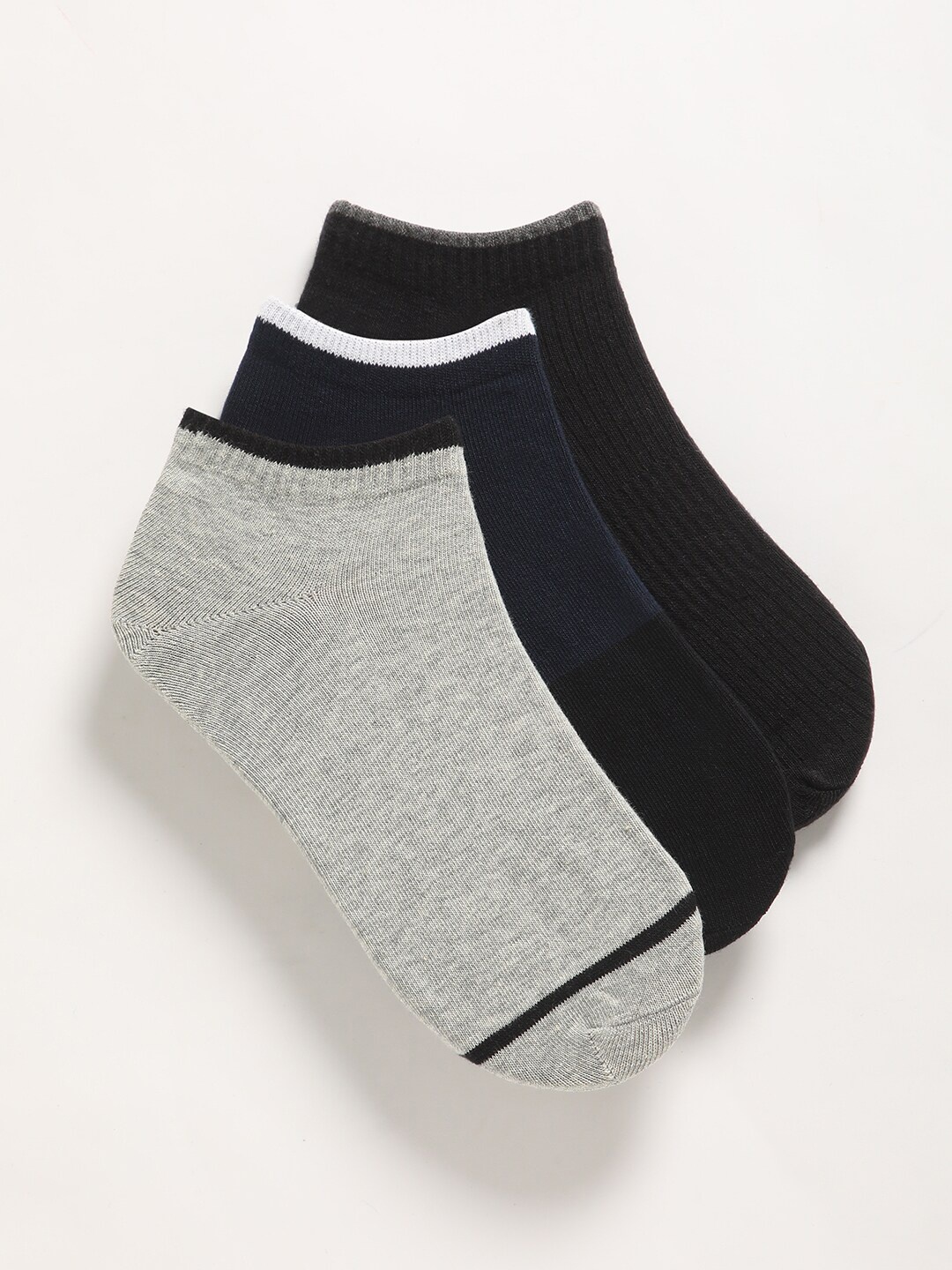 

THE BEAR HOUSE Men Pack Of 3 Assorted Ankle-Length Socks