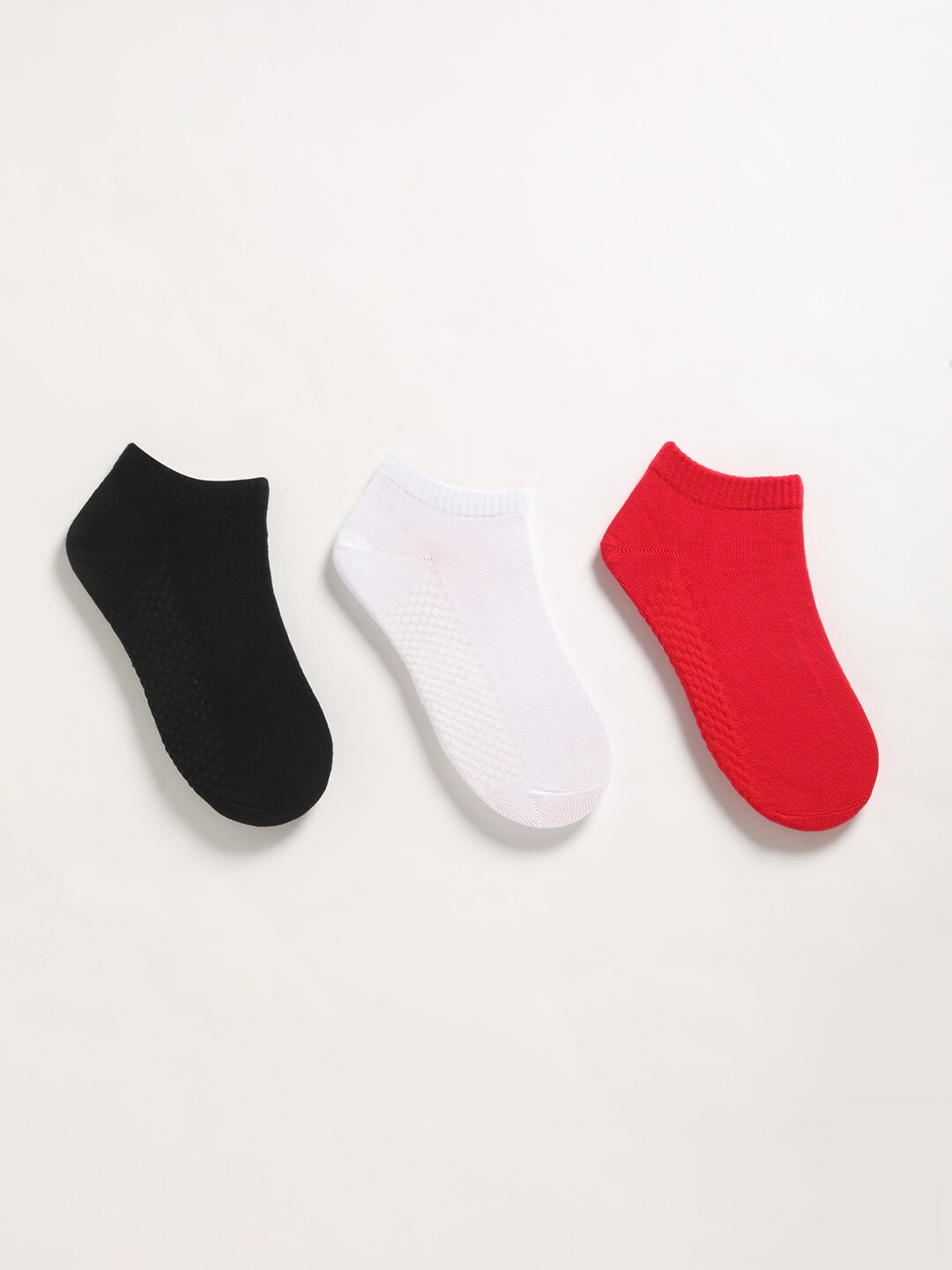 

THE BEAR HOUSE Men Pack of 3 Assorted Ankle Length Socks