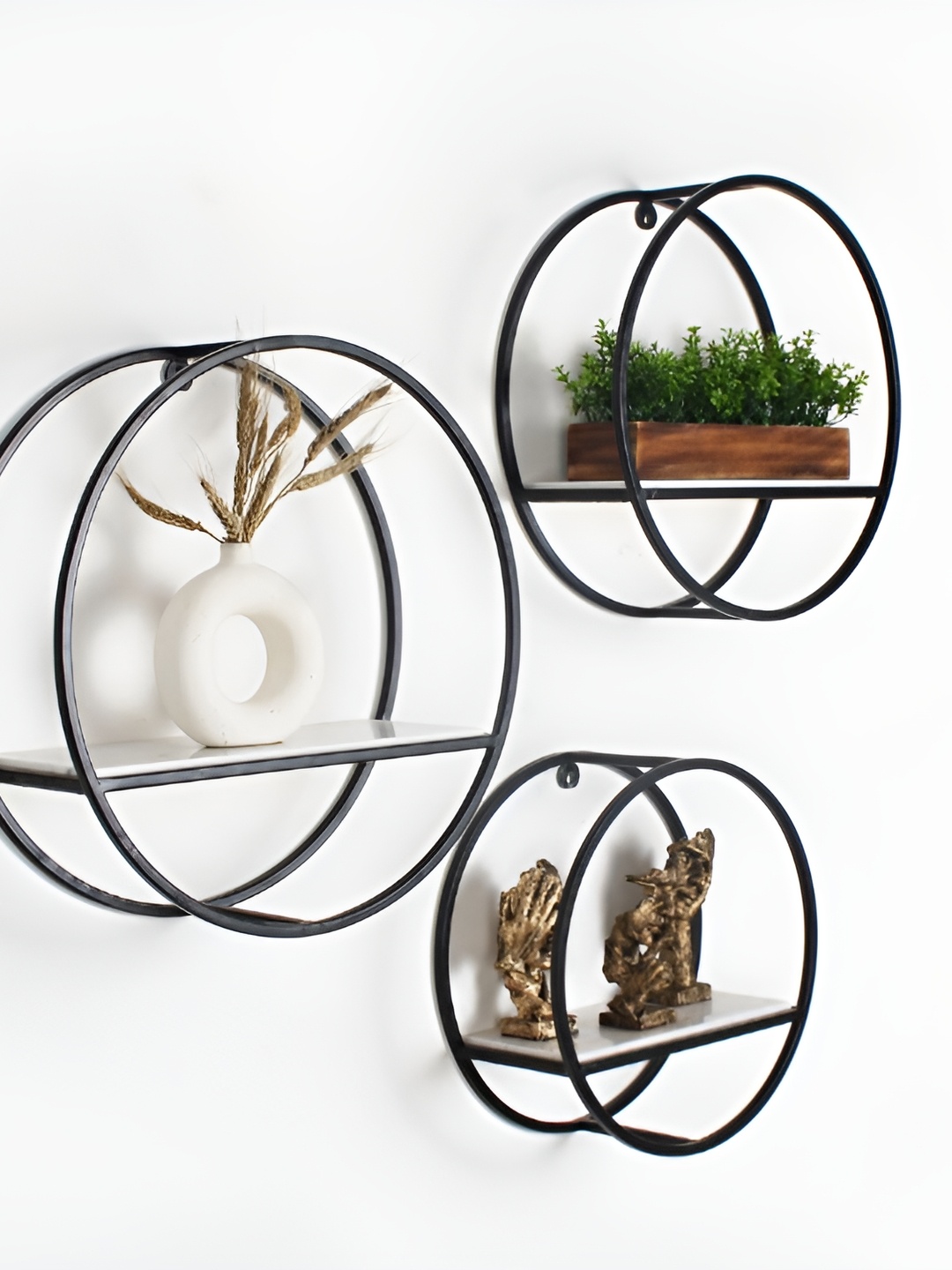 

Claymint Black 3 Pieces Circular Basic Wall Shelves