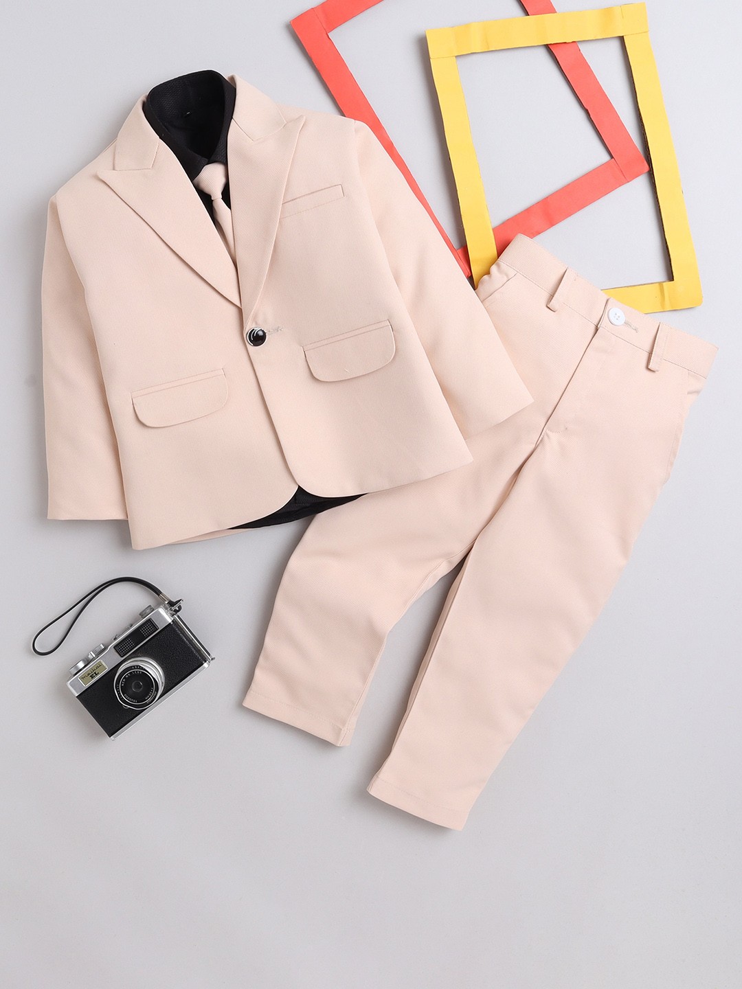 

Lil homies Boys Single-Breasted Three-Piece Party Suit, Cream