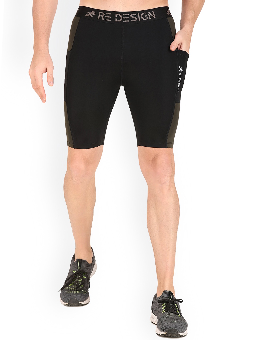 

REDESIGN Men Colourblocked Slim-Fit Dry Fit Above Knee-Length Gym Tights Shorts, Black