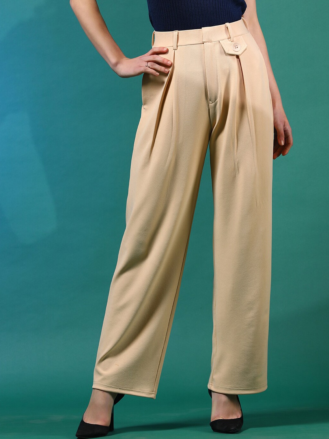 

Stylecast X Kotty Women Beige Relaxed Straight Leg Straight Fit High-Rise Pleated Trousers