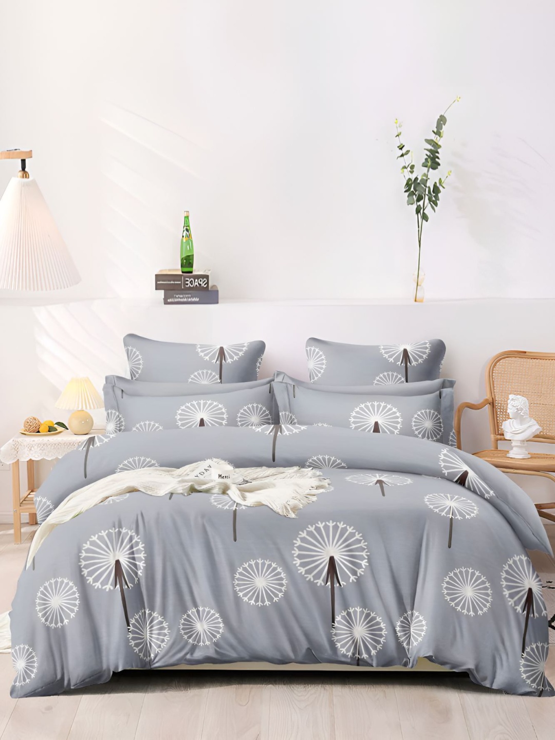 

Bajo's Grey and White Cotton Floral 350 TC King Bedsheet with 2 Pillow Covers