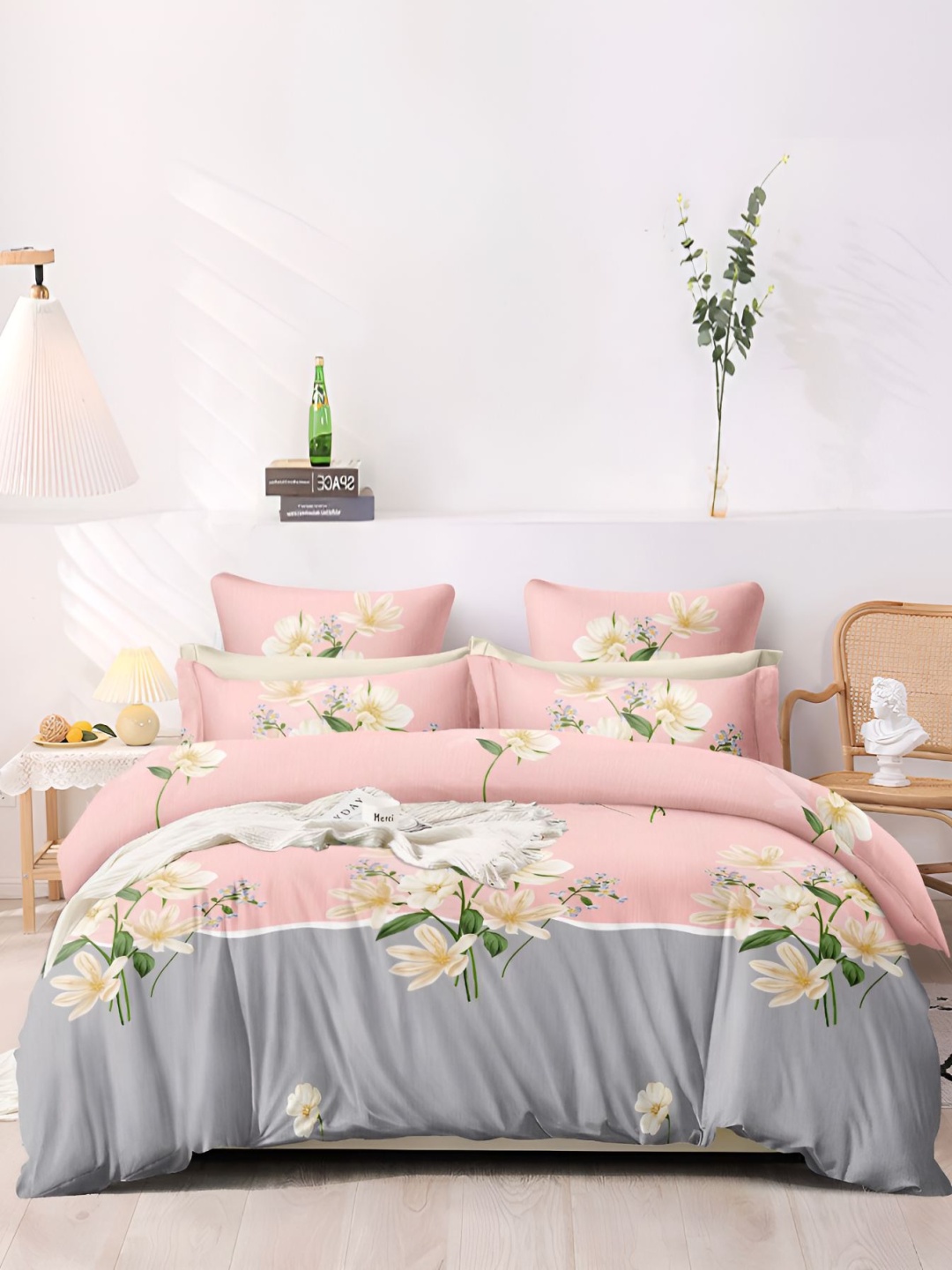 

Bajo's Grey & Pink Floral Cotton 350 TC King Bedsheet with 2 Pillow Covers