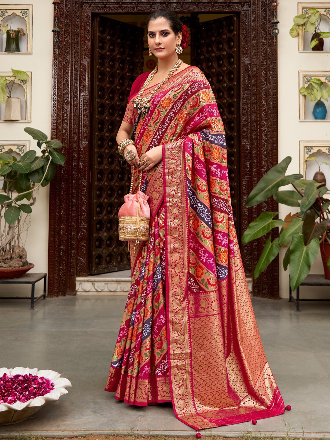 

Saree mall Ethnic Motifs Printed Zari Banarasi Sarees with Tassels, Pink