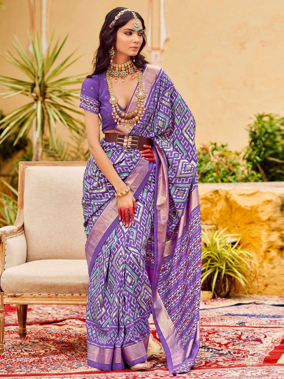 

Saree mall Zari Geometric Printed Ikat Sarees with Tassels, Lavender