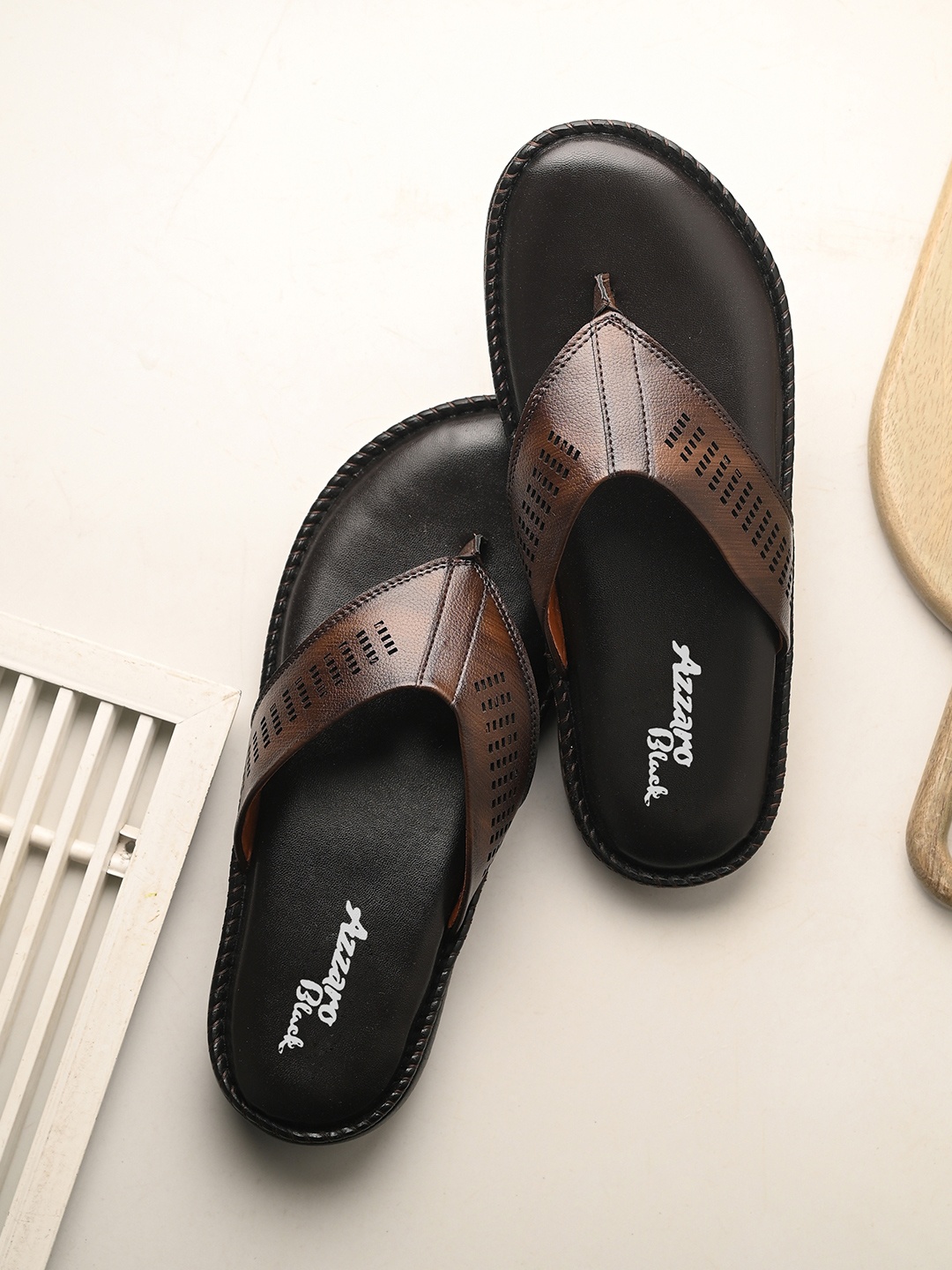 

Azzaro Black Men Textured Thong Flip-Flops, Brown