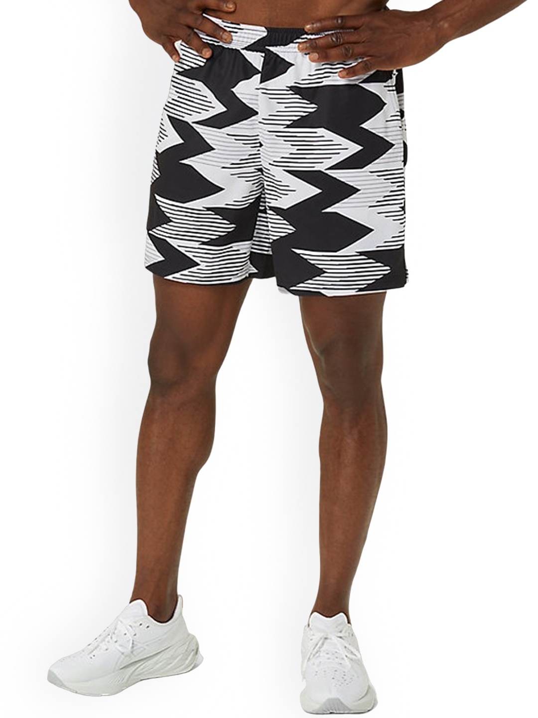 

ASICS Men Seasonal All Over Print 7In Sports Shorts, Black