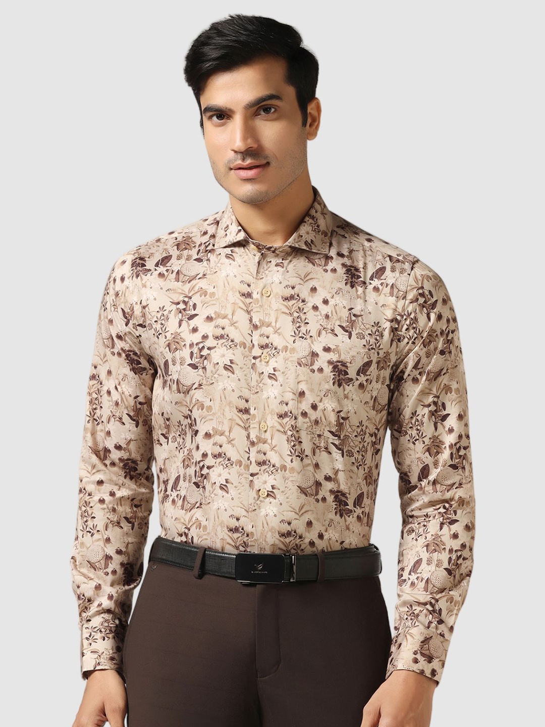 

Blackberrys India Slim Fit Floral Printed Spread Collar Long Sleeves Cotton Formal Shirt, Beige