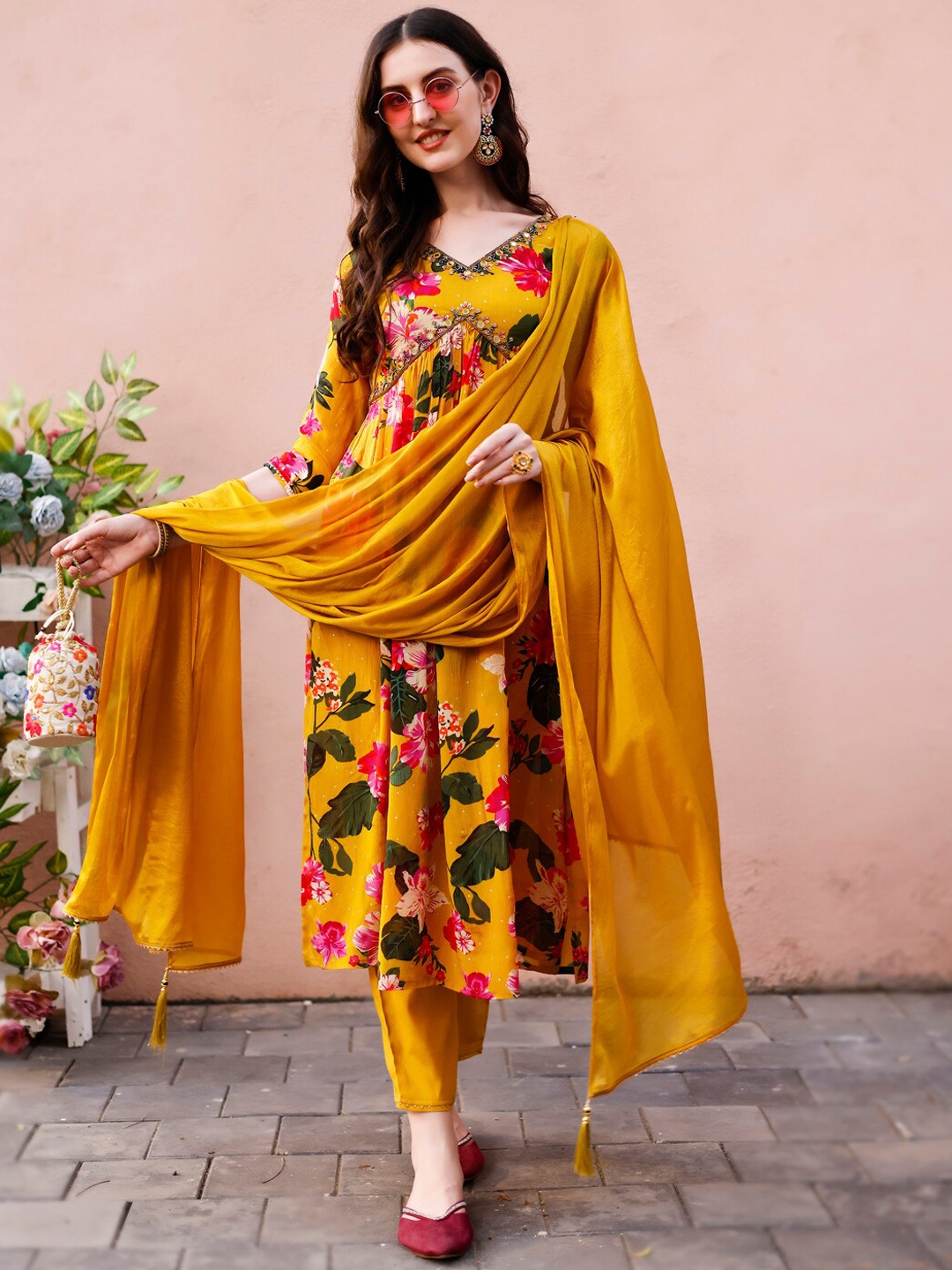 

Berrylicious Floral Printed Embroidered Empire Pure Silk Kurta with Trousers & Dupatta, Yellow