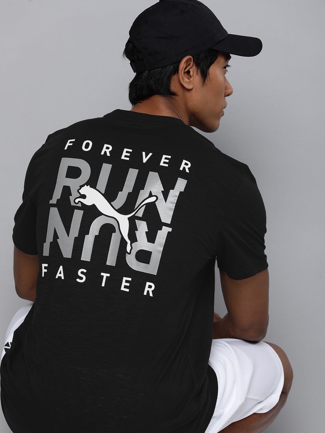 

Puma Men Graphic Run Emblem Training T-shirt, Black