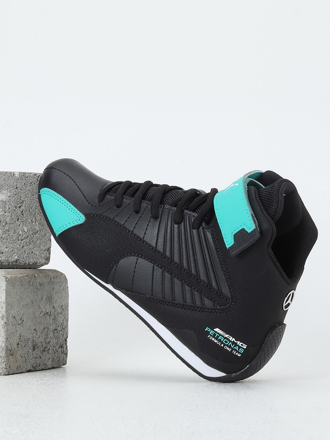 

PUMA Motorsport Kids Mercedes-AMG PETRONAS Kart Cat Mid Youth Driving Shoes, Black