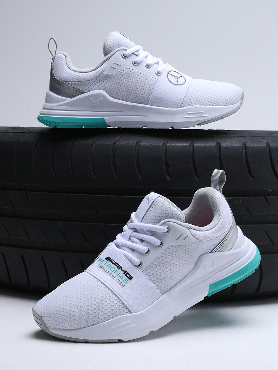 

PUMA Motorsport Kids Mercedes AMG Petronas Formula 1 Wired Run Youth Sneakers, White