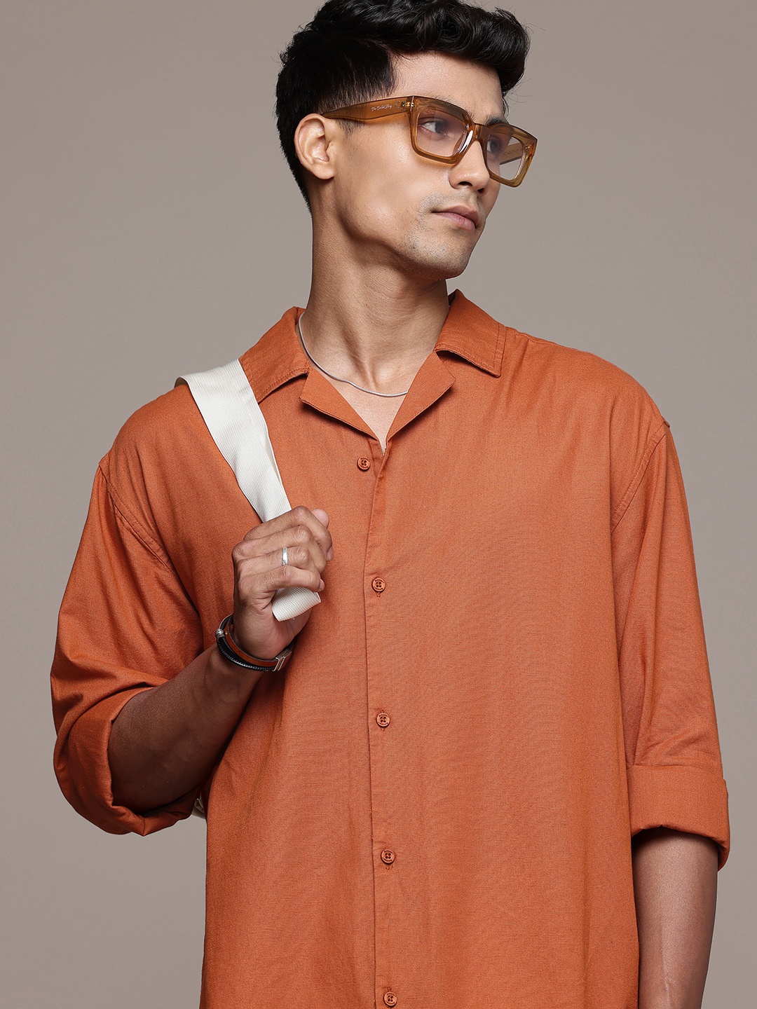 

The Roadster Life Co. Men Relaxed Fit Pure Cotton Casual Shirt, Orange