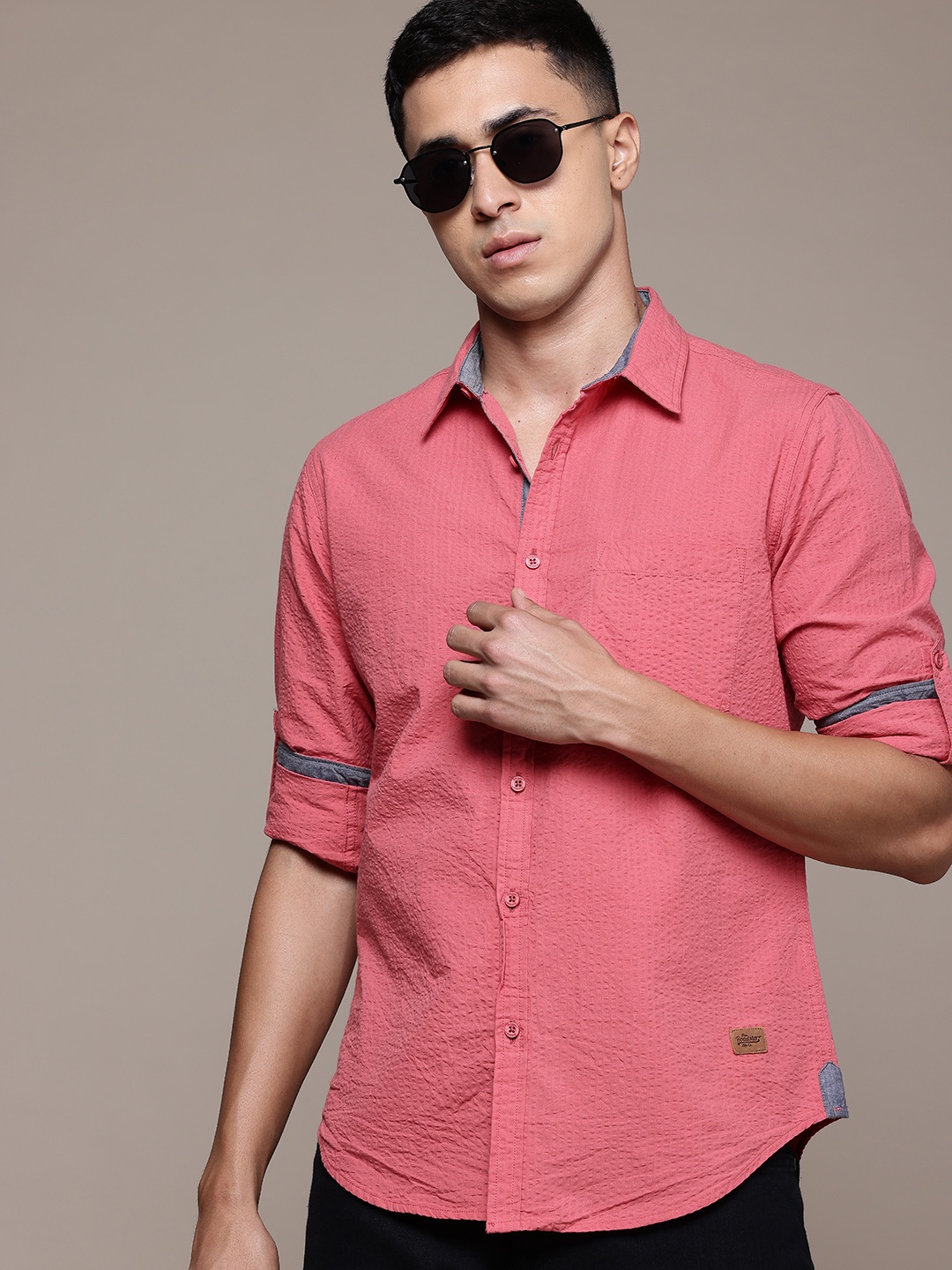 

Roadster The Lifestyle Co. Men Seersucker Textured Pure Cotton Shirt, Coral