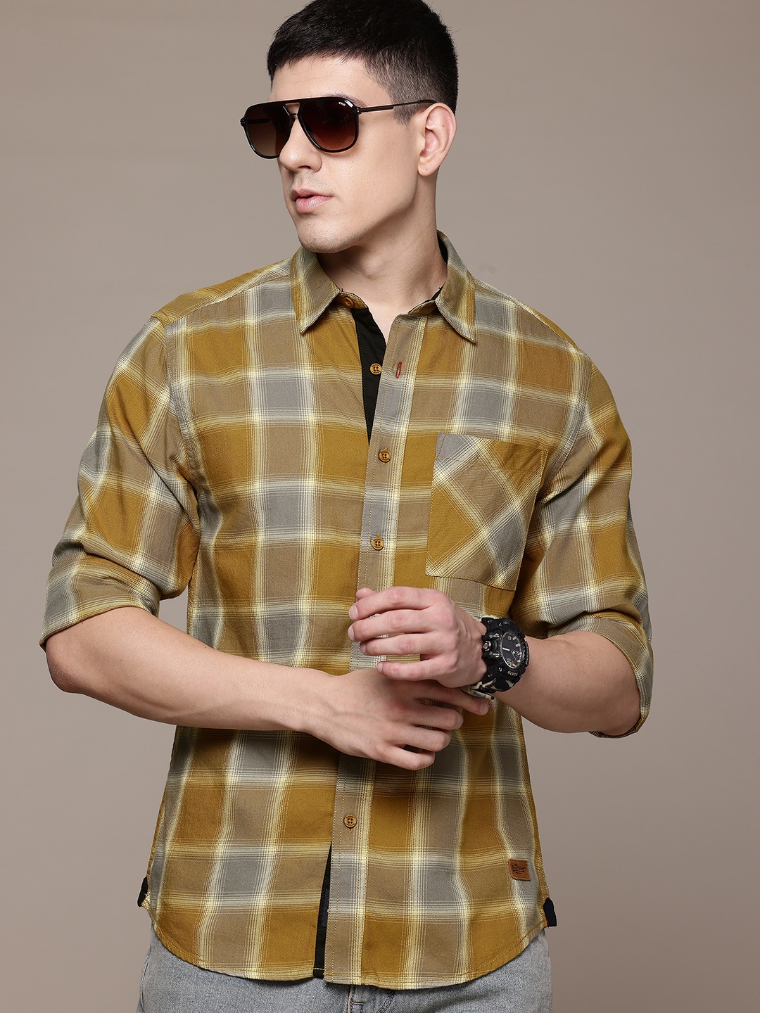 

The Roadster Lifestyle Co. Pure Cotton Checked Casual Shirt, Brown