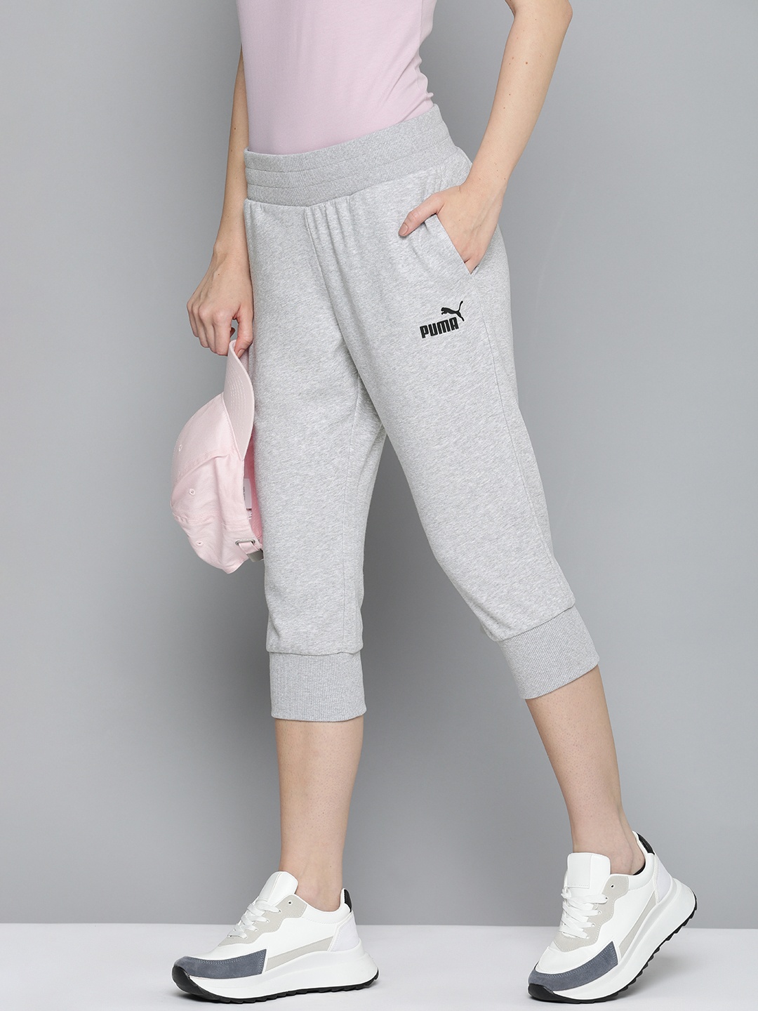 

Puma Women Essential Capris, Grey melange