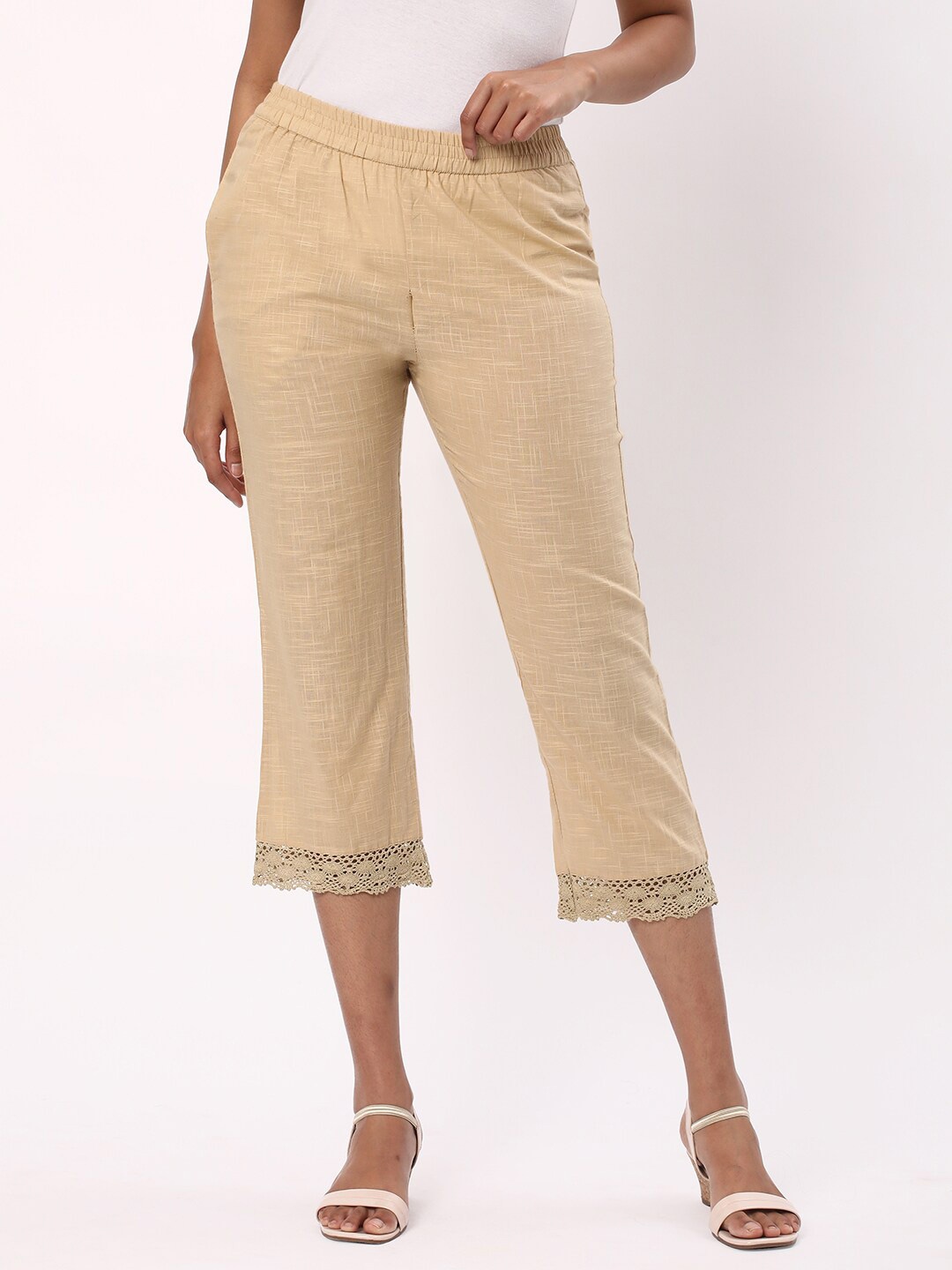 

R&B Women Mid-Rise Cotton Capris, Beige
