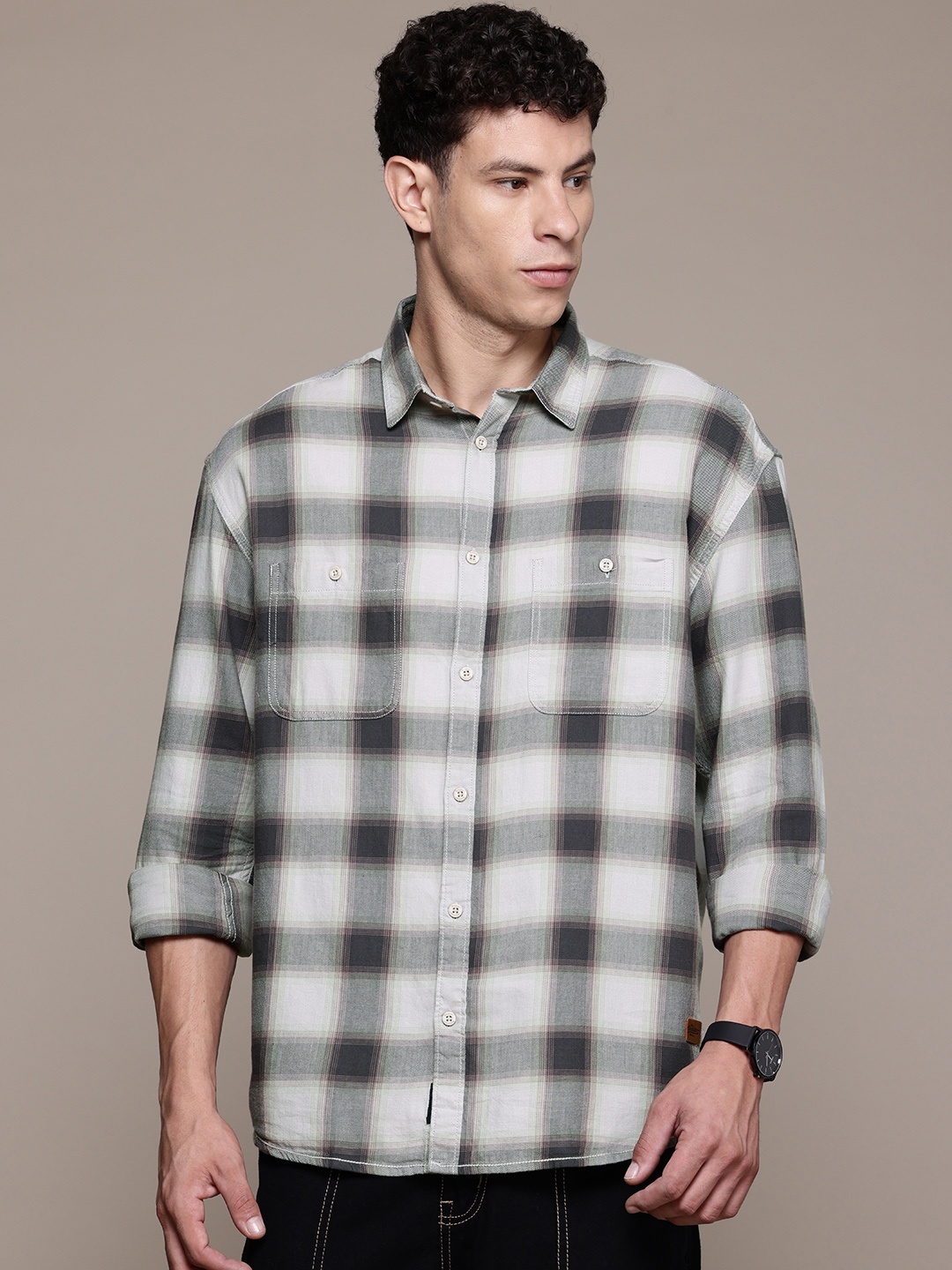 

The Roadster Lifestyle Co. Opaque Checked Casual Shirt, Black