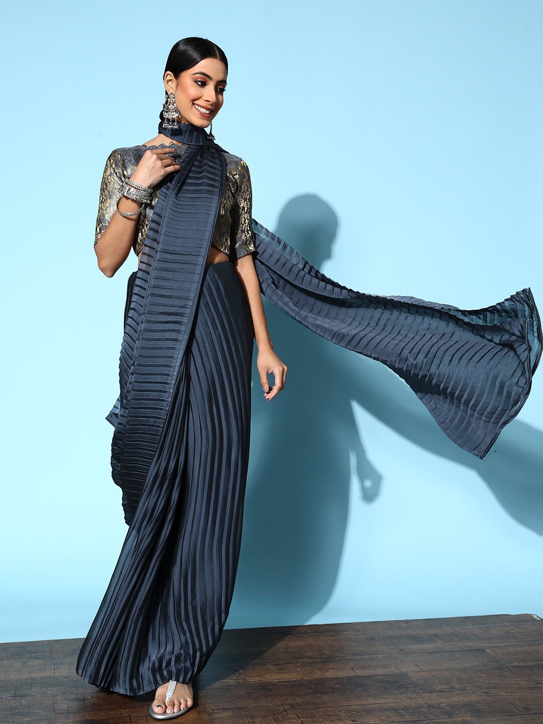 

KALINI Striped Saree, Grey