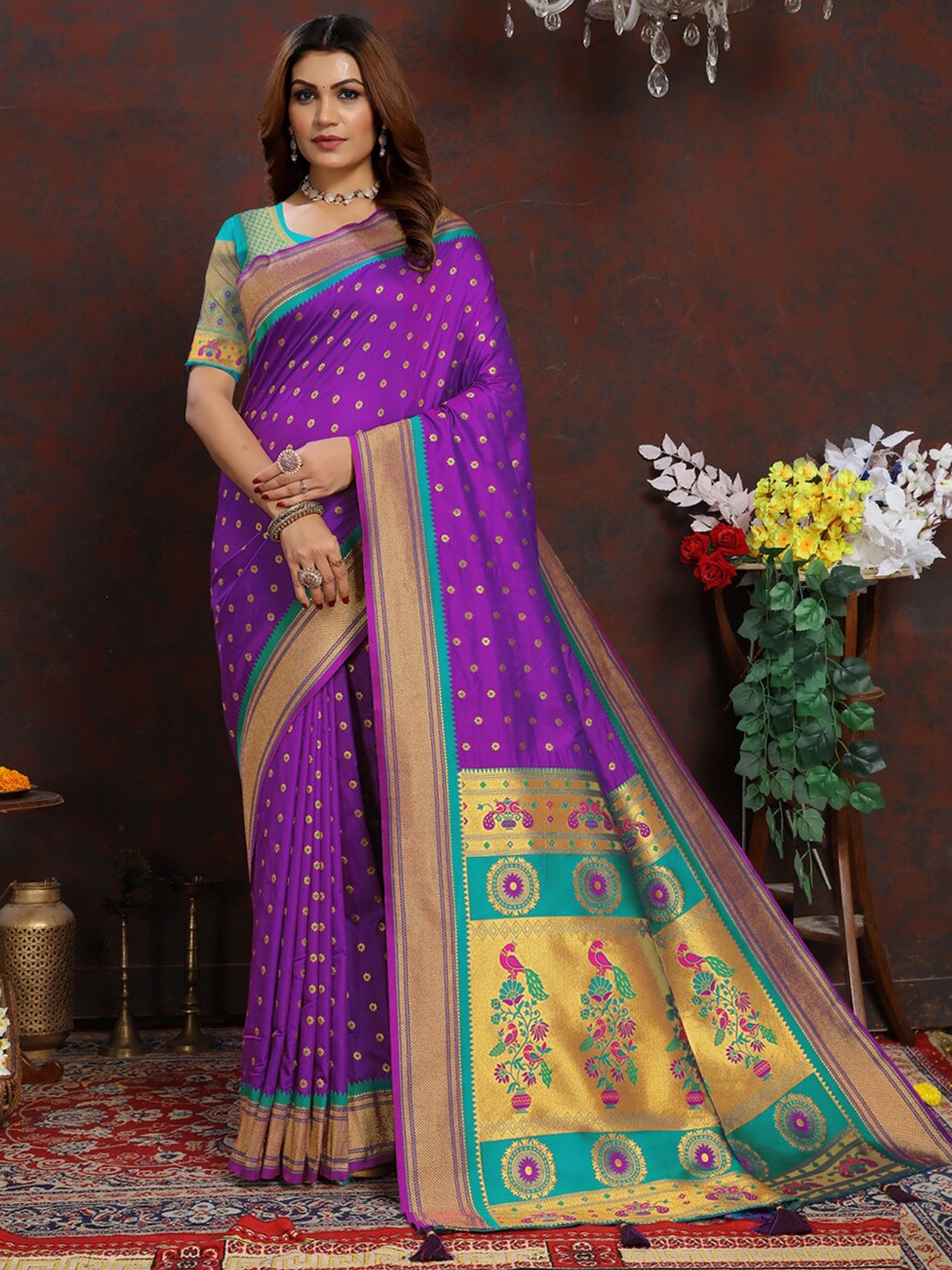 

KANOODA Ethnic Woven Design Zari Banarasi Saree, Violet