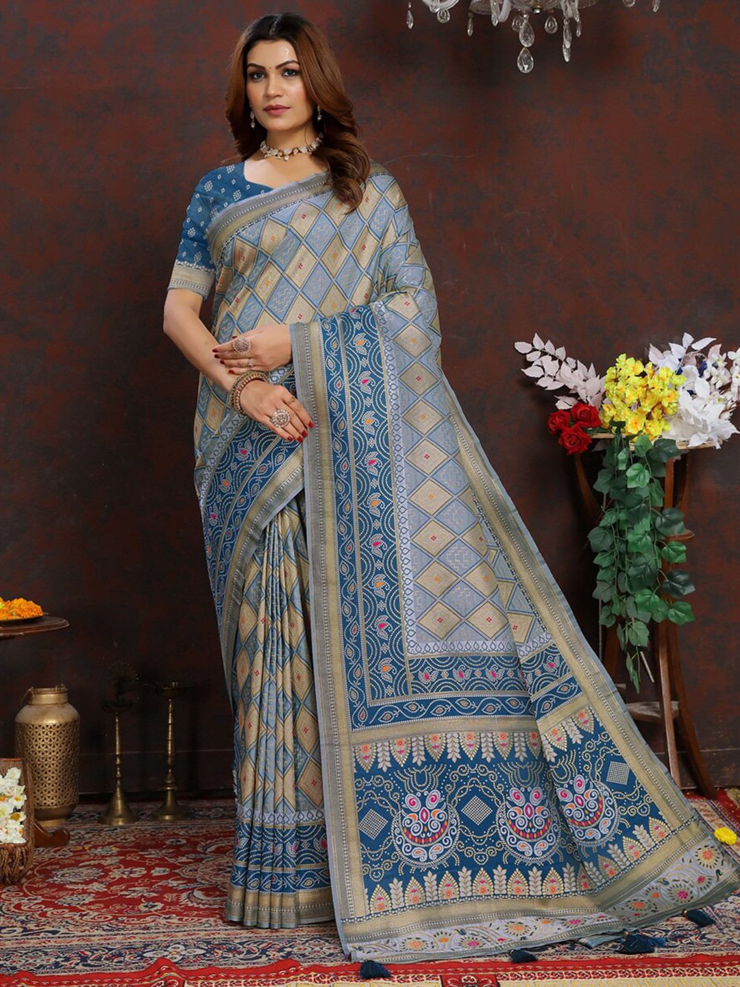 

KANOODA Woven Design Zari Banarasi Saree, Blue