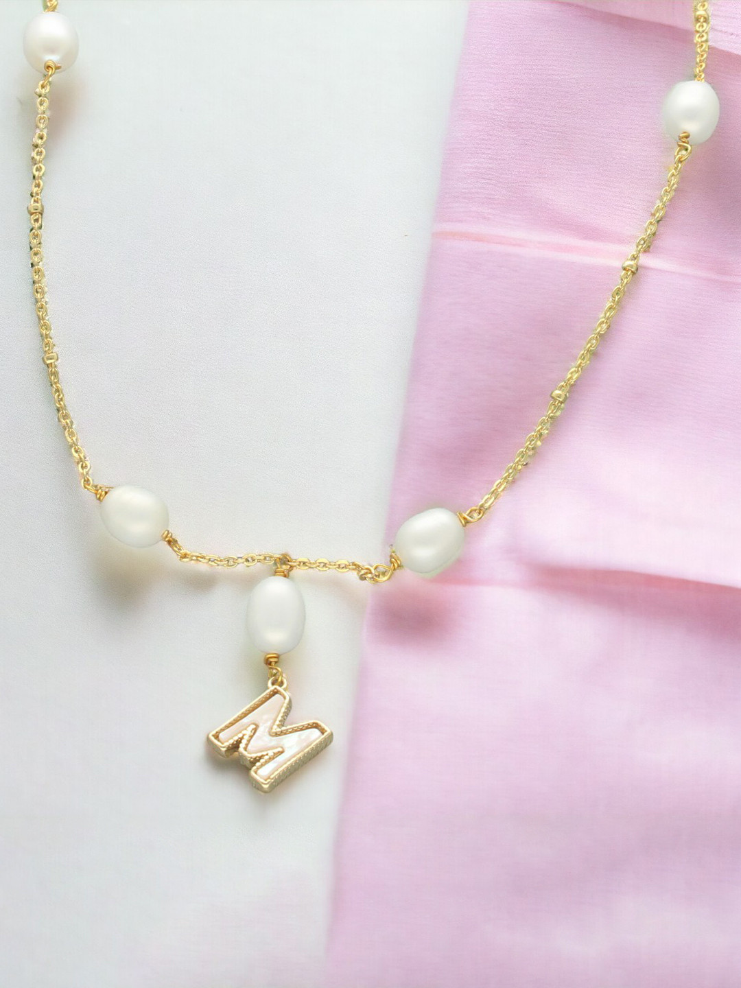 

Sri Jagdamba Pearls Dealer Gold-Plated Beaded Chain