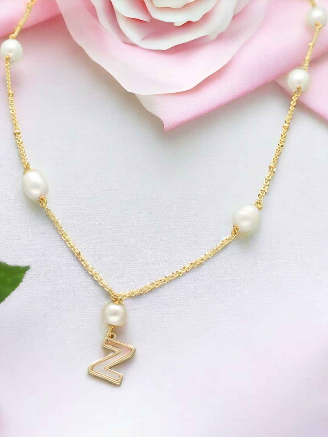 

Sri Jagdamba Pearls Dealer Gold-Plated Beaded Chain
