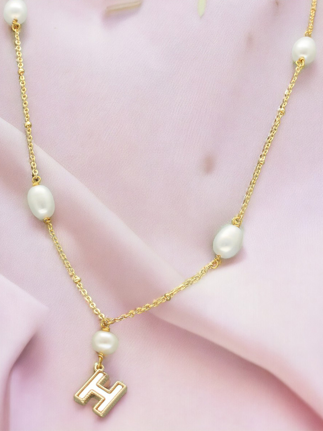 

Sri Jagdamba Pearls Dealer Gold-Plated Beaded Necklace