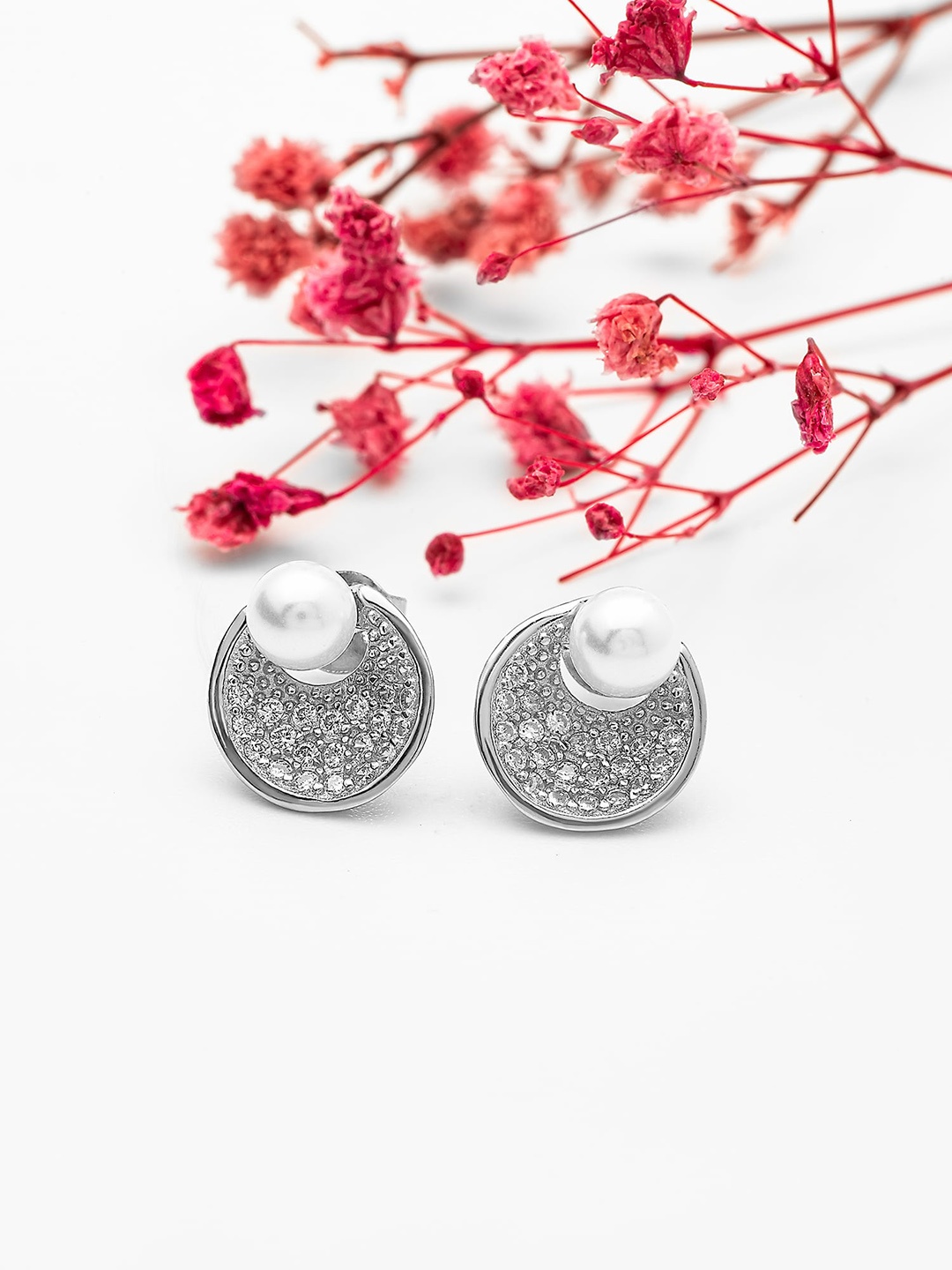 

SILBERRY Sterling Silver Rhodium-Plated Contemporary Studs Earrings