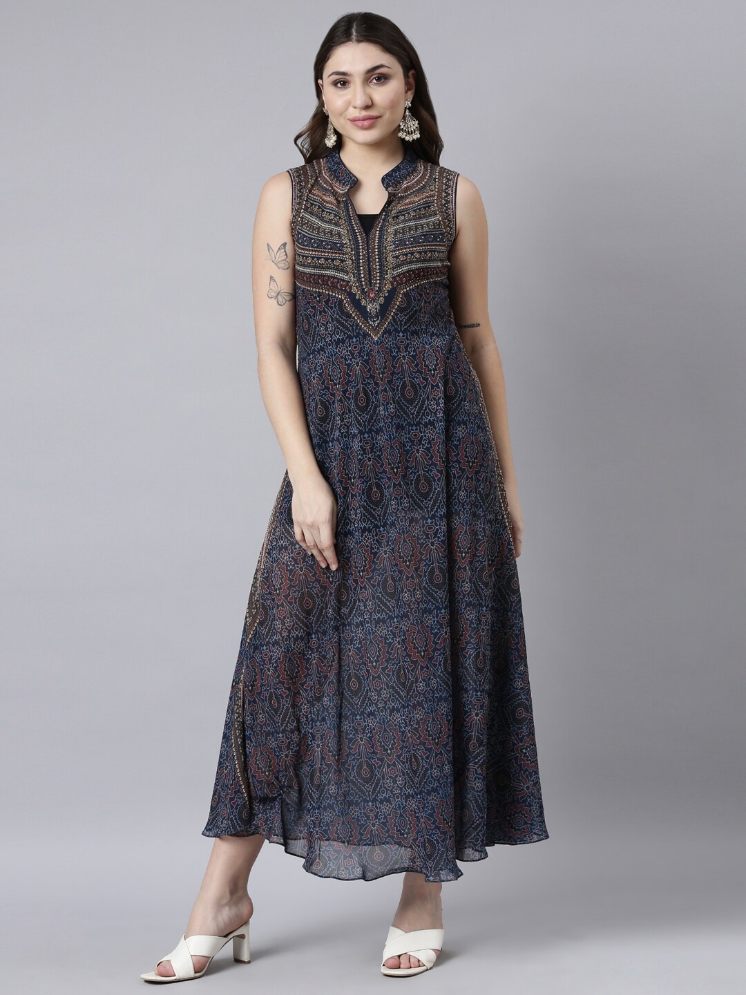 

Neerus Mandarin Collar Ethnic Motifs Printed Maxi Dress, Navy blue