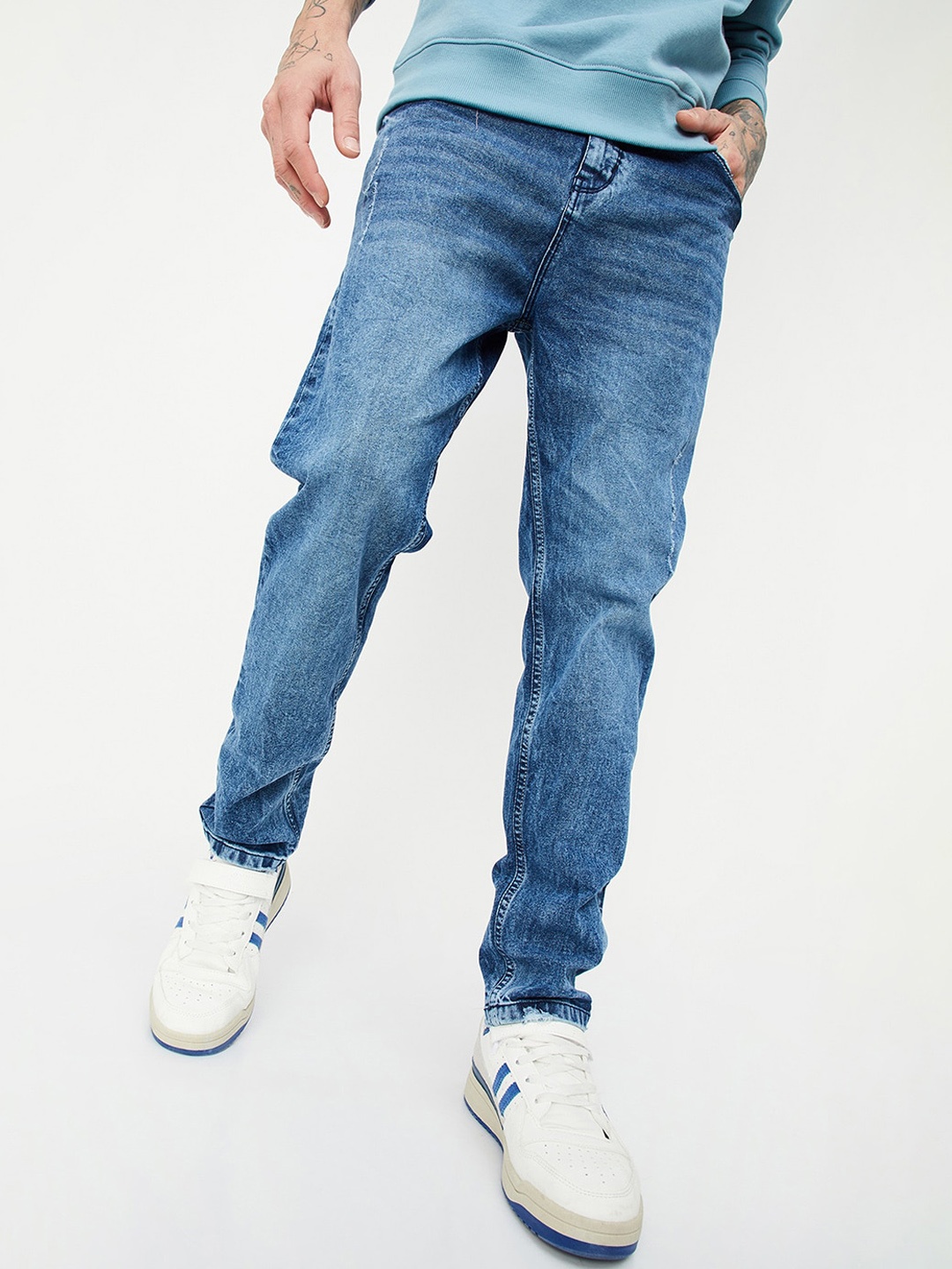 

max Men Clean Look Heavy Fade Whiskers Stretchable Jeans, Navy blue
