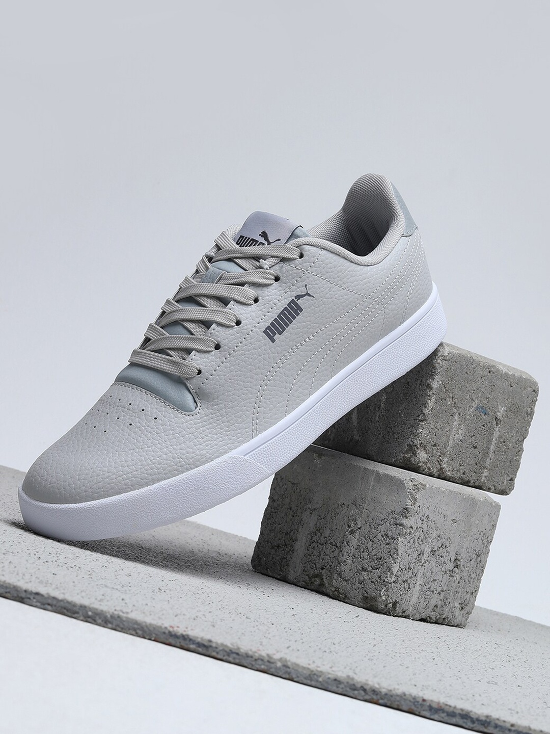 

Puma Men Shuffle Zenfit Sneakers, Grey