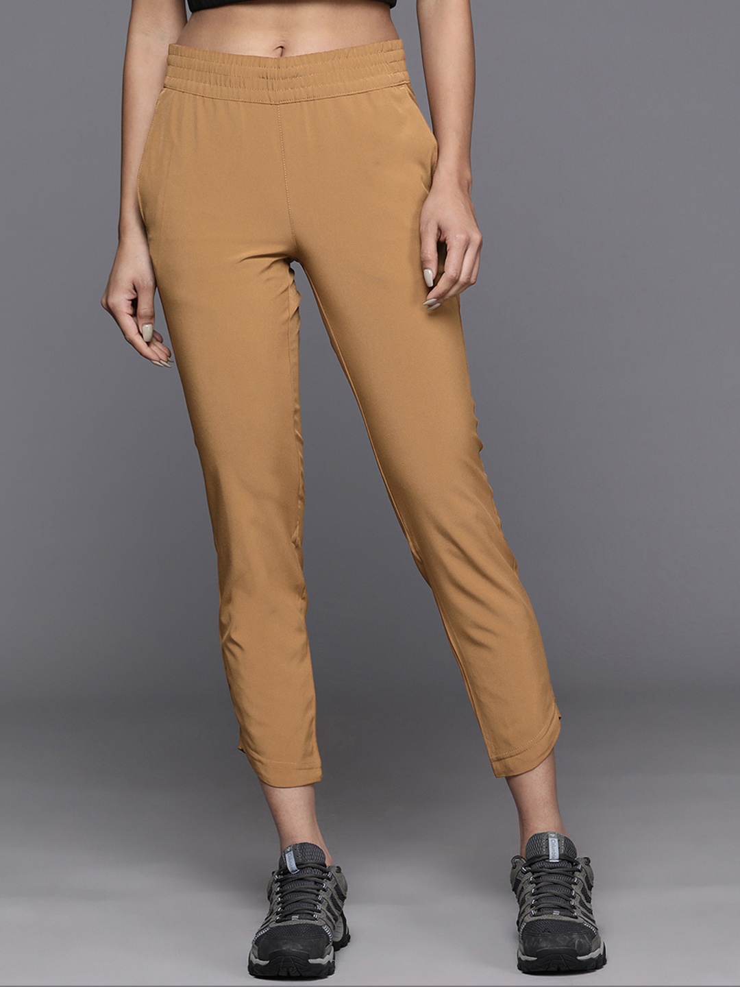 

Columbia Cropped Hike Pants, Brown