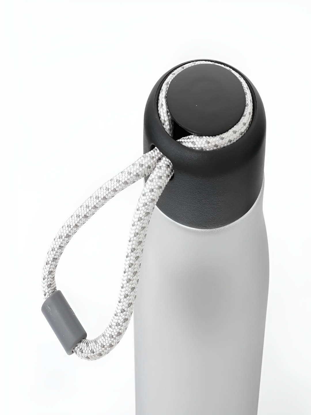 

Kuber Industries Silver-Toned Stainless Steel Solid Double Wall Vacuum Water Flask 550ml
